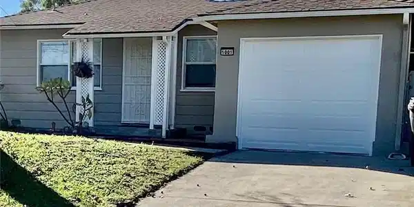 1001 Chimes Ave.
