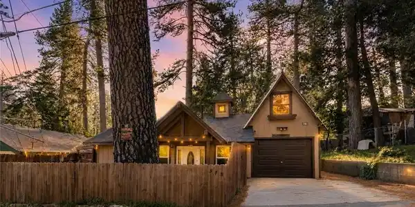 373 Redwood Lane
