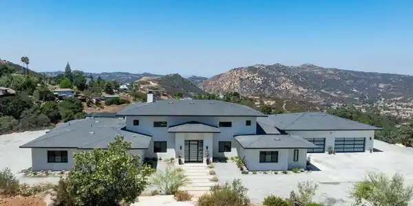 573 Lilac Ranch Rd
