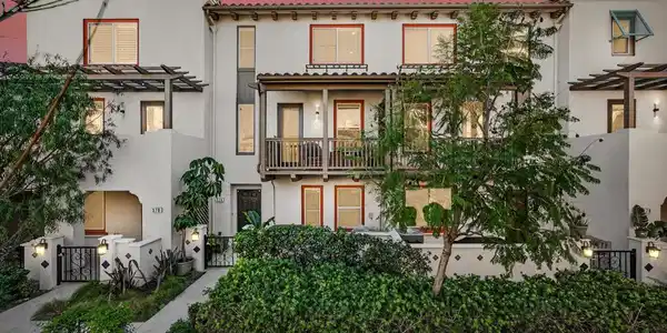 374 Serra Street