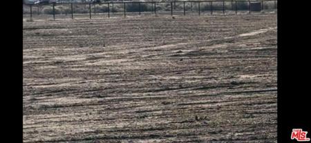 16571 Chumash Trail