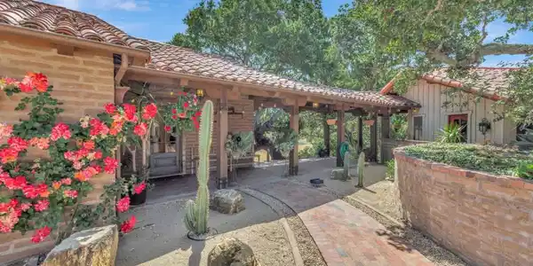 16205 Klondike Canyon Road