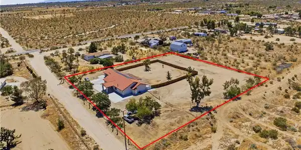 825 La Mesa Road