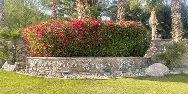 9649 Spyglass