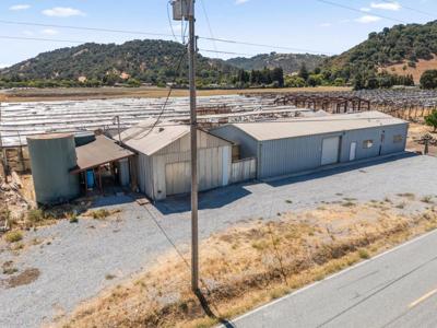 320 Kalana Avenue