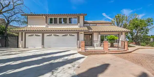 1133 Promontory Place