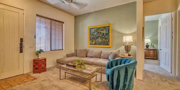 50620 Santa Rosa Plaza
