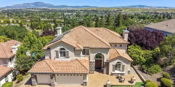 5038 Westside Dr