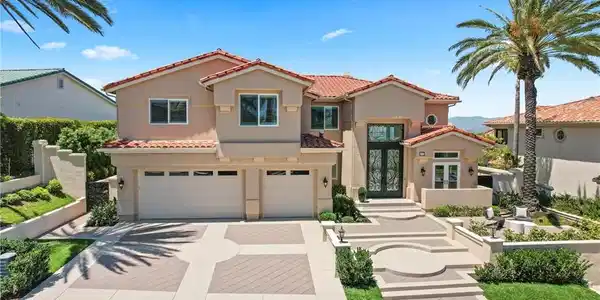 7 Sierra Vista