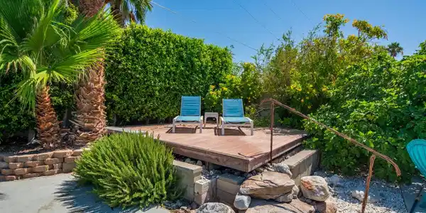 2120 E Del Lago Road