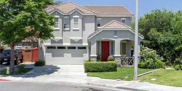 3819 Saint Austell