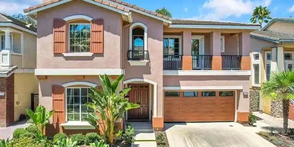 2125 Ridgeview Terrace Drive