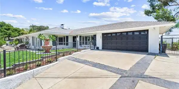 770 E Avocado Crest Road