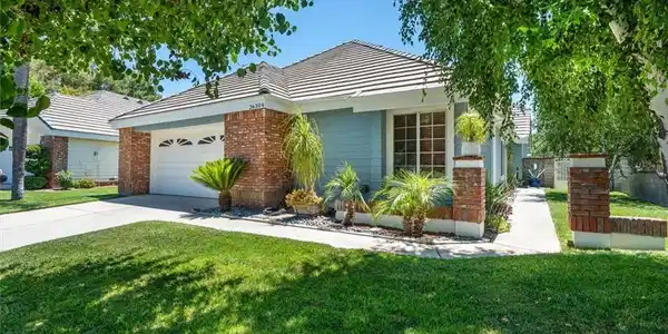 26309 Emerald Dove Drive
