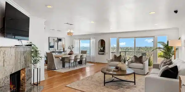 5720 Desert View Drive
