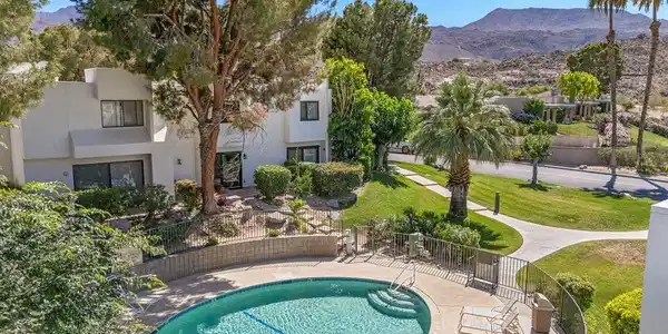 48734 Desert Flower Drive