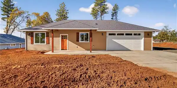 5707 Newland