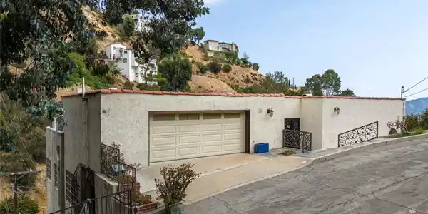 631 Caleb Street