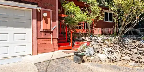 25090 Goose Lane