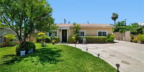 2037 Park Rose Avenue
