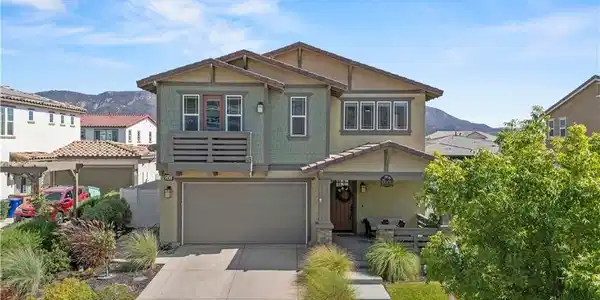 242 Rose Street
