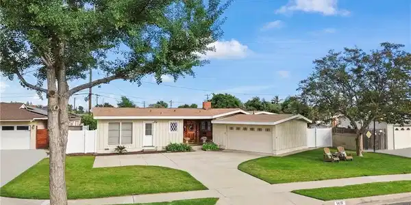 1418 S Sandsprings Drive