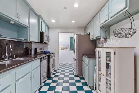11129 Freer