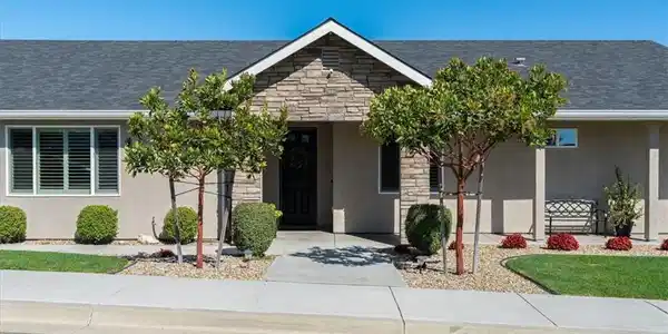 650 Oak Terrace Lane