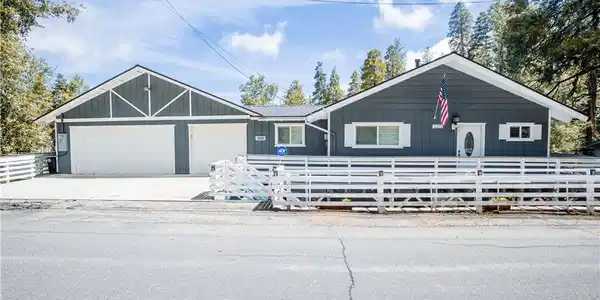 1015 Nesthorn