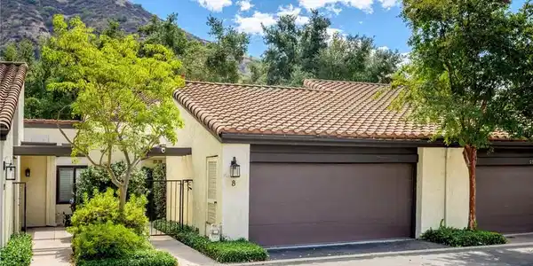 8 Faircliff Court