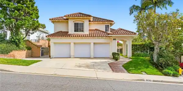 26742 Bridlewood Drive