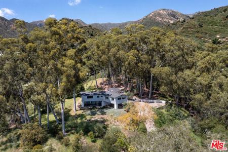 1030 E Mountain Drive