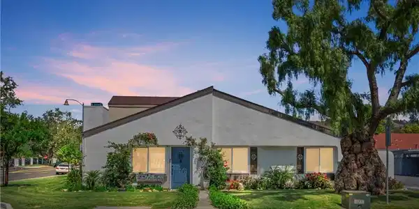 27601 Calle Arroyo