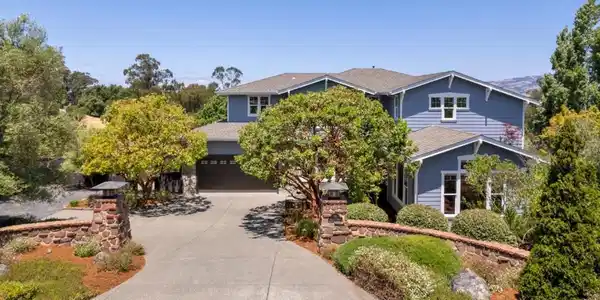 23 Pinnacle Drive