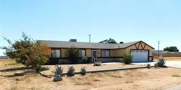 9132 Quezon Avenue