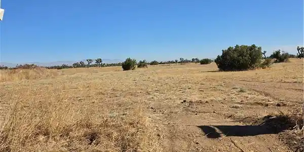 0 Vac Avenue N