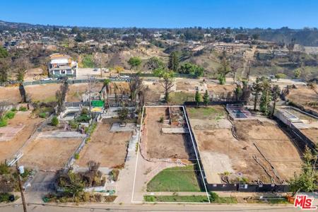 340 N Las Casas Avenue