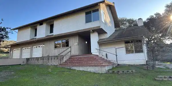 14404 Hillside Drive