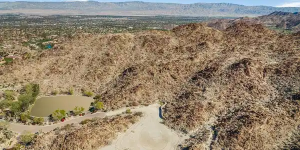 707 Summit Cove