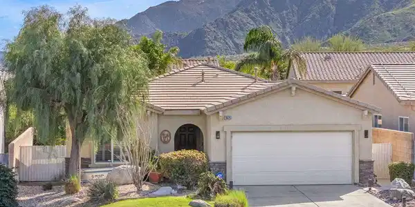 1079 Alta Cresta