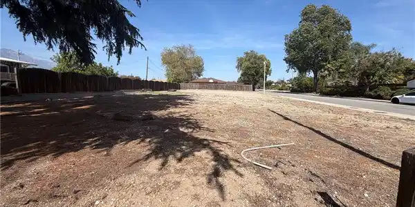 1978 N Indian Hill