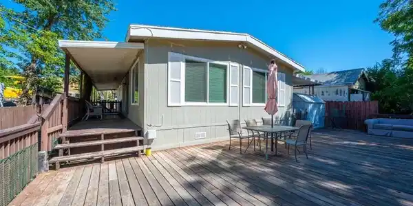 3042 Cruise Circle