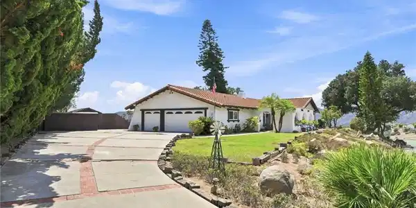 1229 Via Sendero