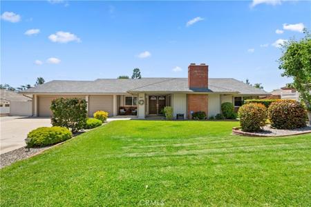8527 Hillside Road