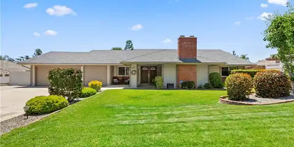 8527 Hillside Road