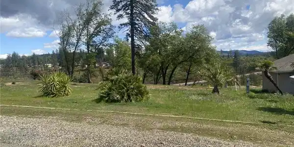 5568 Hilltop Drive
