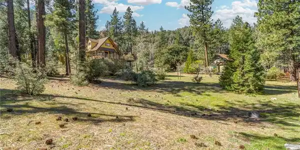 2209 Cypress Way