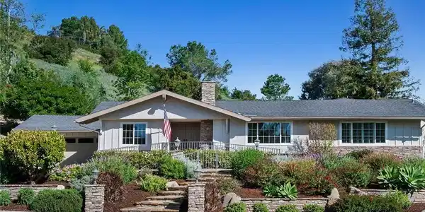 611 Camino Manzanas