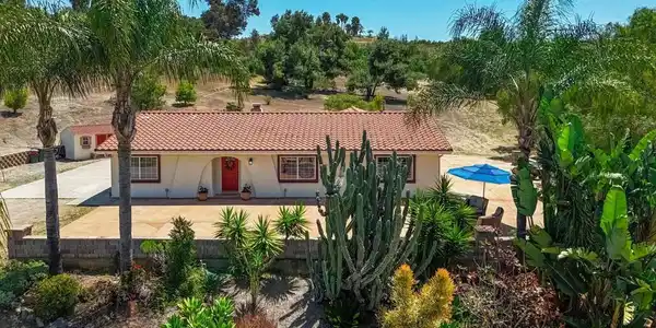 13915 Proctor Valley Rd