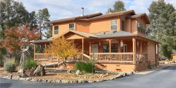 3692 Manzanita Road